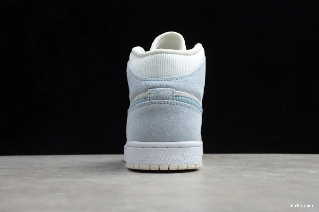 Rep Husky Mixed DA4666-100 Blue Textures 1 Mid Jordan Air 0820